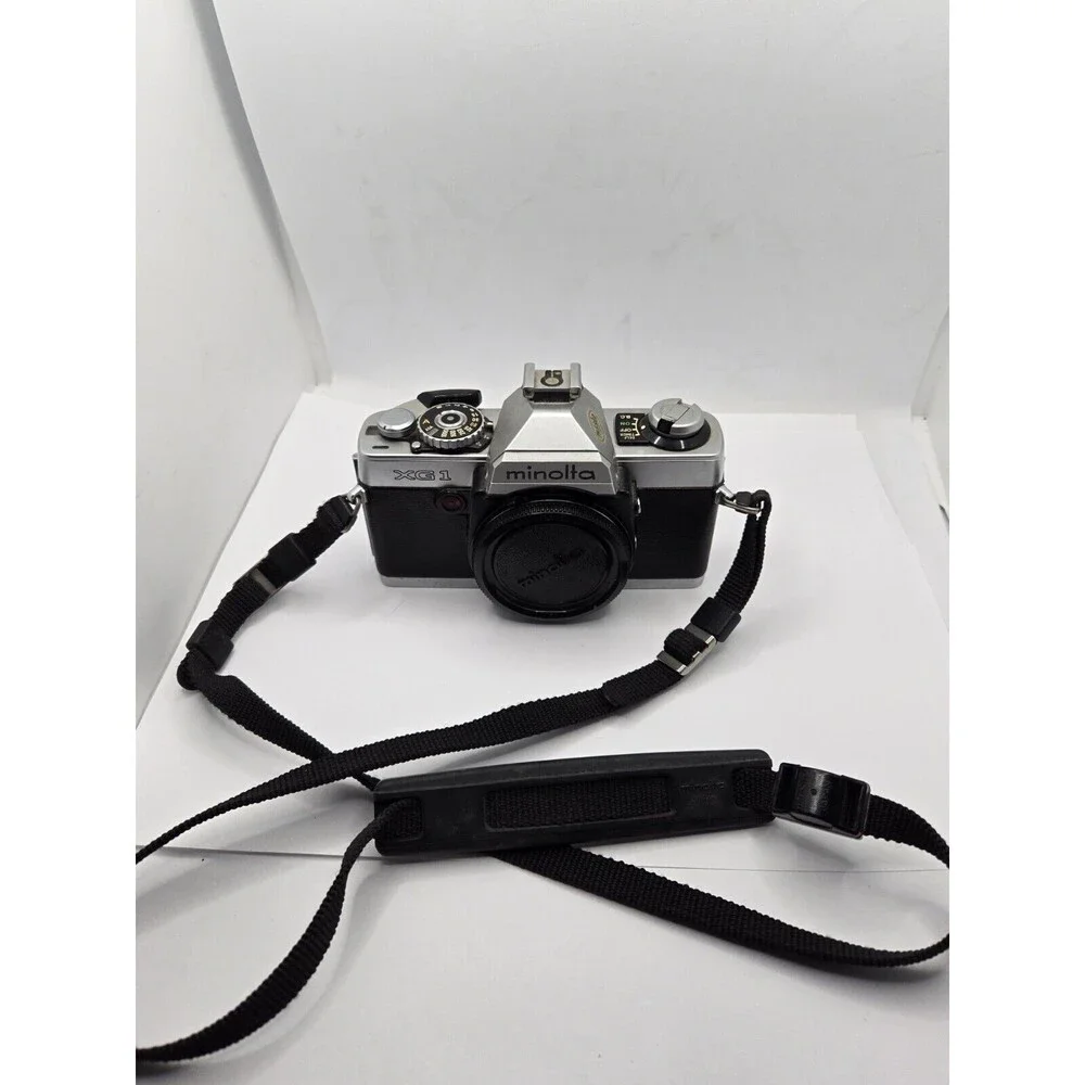 Vintage 35mm Minolta XG-1  SLR Film Camera Strap with 2 Lenses and 2 Filters